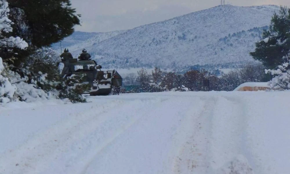 Πάρνηθα: Ο στρατός απεγκλώβισε τους τρεις άνδρες που είχαν αποκλειστεί